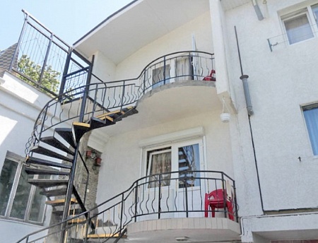 фото "На Кипарисной" гостевой дом в Алуште