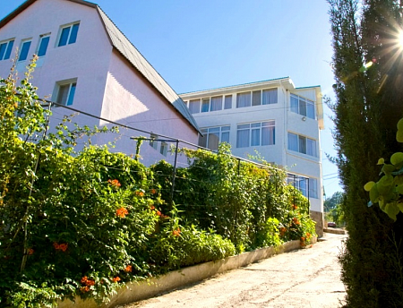 фото "Виталина" частный сектор в с. Малореченское (Алушта)