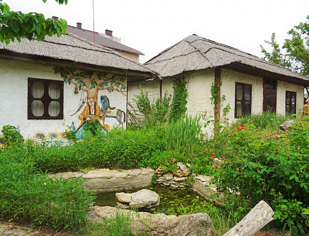 фото "Гуляйполе" база отдыха в п. Заозерное (Евпатория)