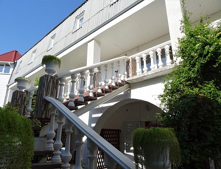 фото "Ninel" гостевой дом в Николаевке