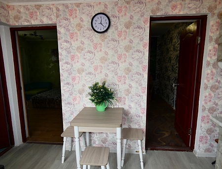 фото "Уютный" 2х-комнатный этаж под-ключ в Судаке
