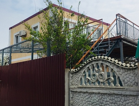 фото Дом под-ключ Сливовая 147 в Семеновке (мыс Казантип)