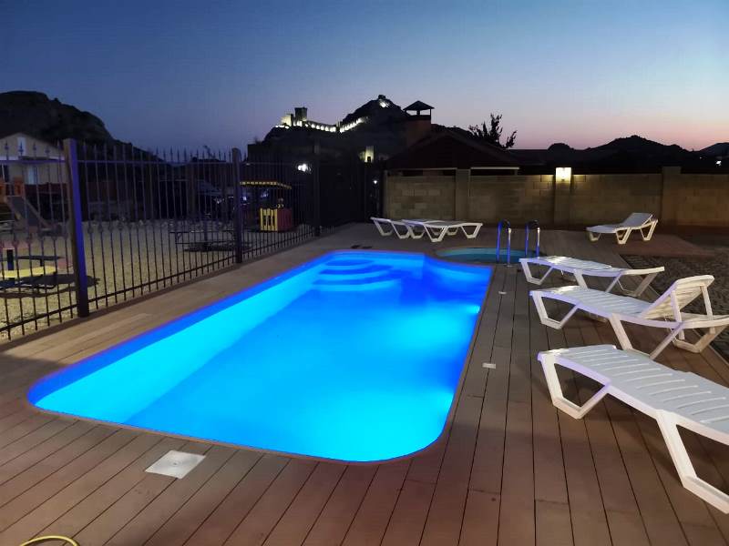 Отель перчем судак. Судак бассейн. Ток судак бассейн. Санаторий ток судак. Судак бассейны с подогревом.