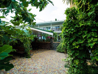 "Леон" гостевой дом в с. Солнечногорское (Алушта)