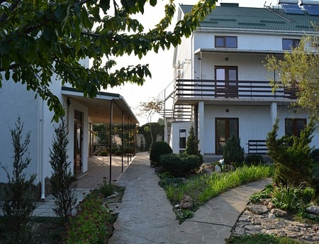 фото "Гармония" гостевой дом в п. Оленевка (Черноморское)