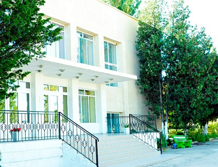 фото "Лебедь" пансионат в п. Мирный (Евпатория)